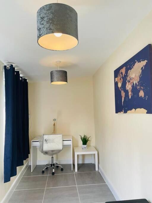 Superb And Comfortable 3Bd Home In ダグナム エクステリア 写真