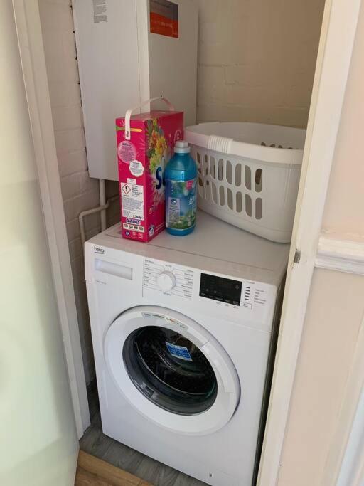 Superb And Comfortable 3Bd Home In ダグナム エクステリア 写真